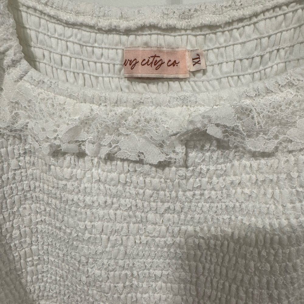 Ivy City Co White Lace Midi Dress - Picture 4 of 6
